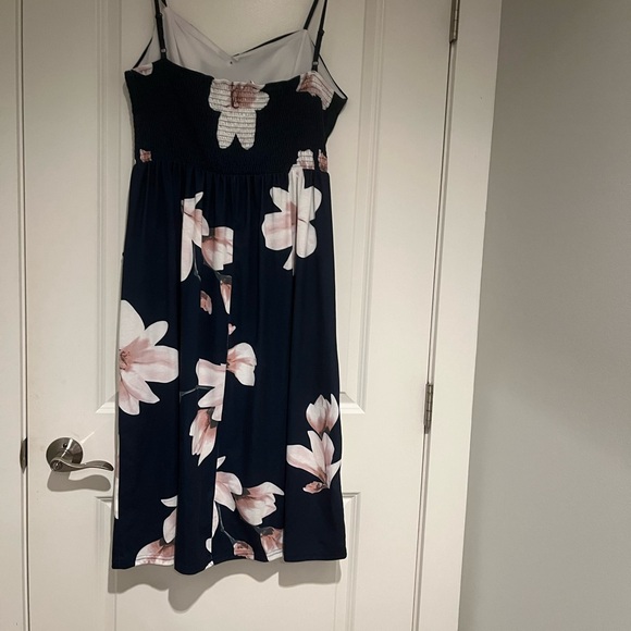 Three Angashion summer dresses XXL selling all 3 for one price - Picture 11 of 11